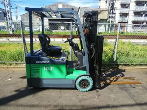 Xe nâng điện 3 bánh Toyota 7FBE15